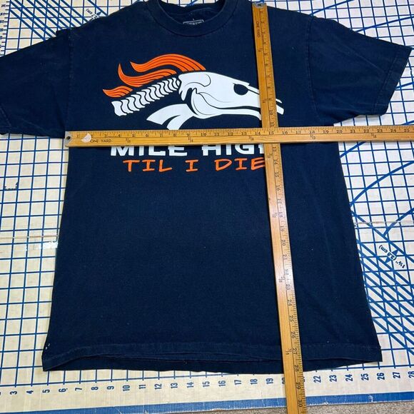 Denver Broncos Mile High Til I Die T-Shirt Size Large State of Mind Short Sleeve - Picture 7 of 7